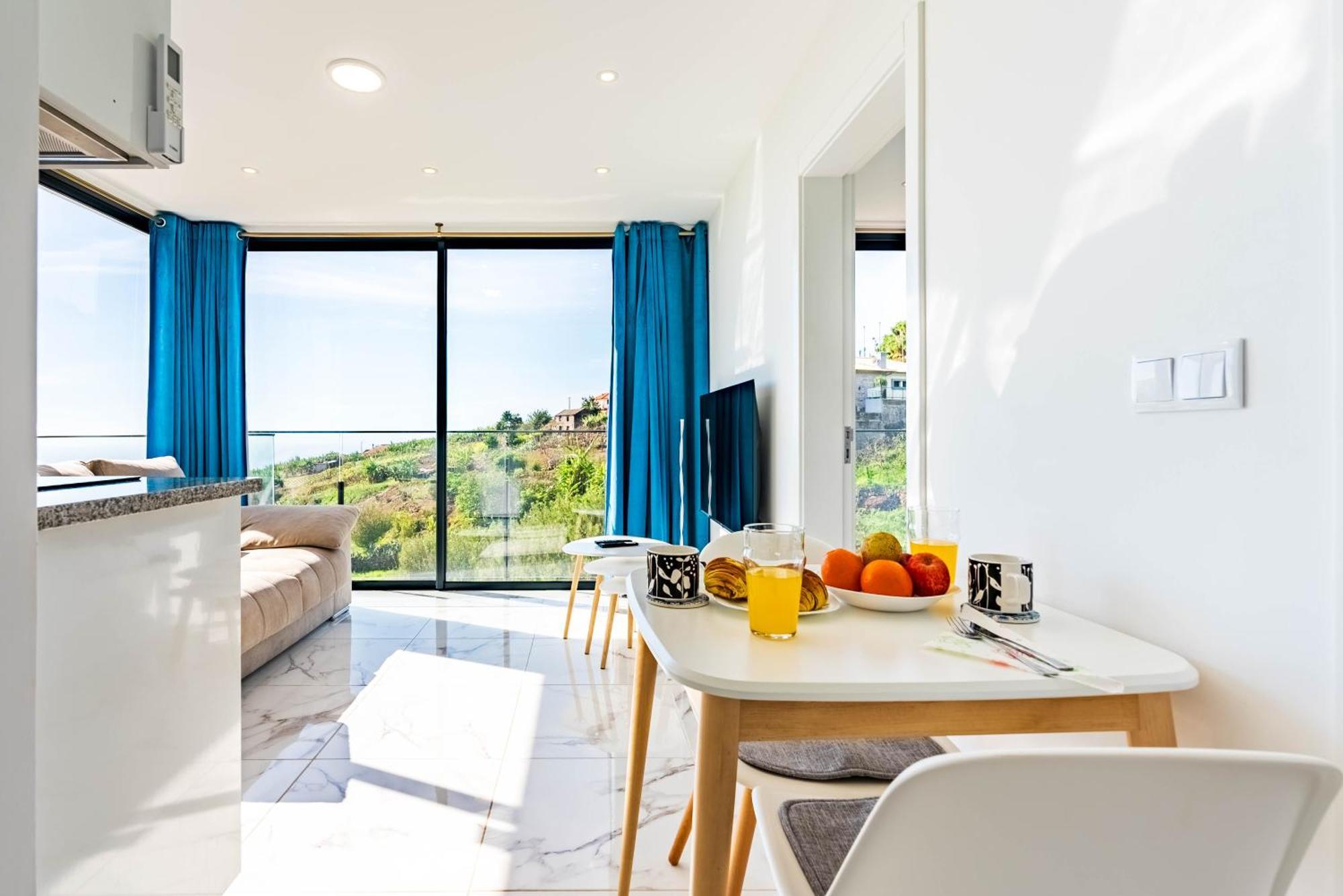 Appartement Casa Branca, Beautiful Sea View à Estreito Da Calheta Extérieur photo