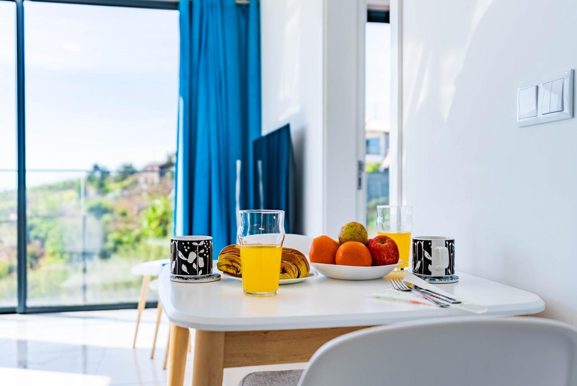 Appartement Casa Branca, Beautiful Sea View à Estreito Da Calheta Extérieur photo